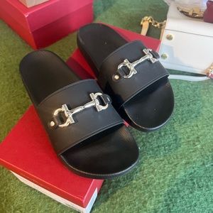 FERRAGAMO woman slide size 7.5